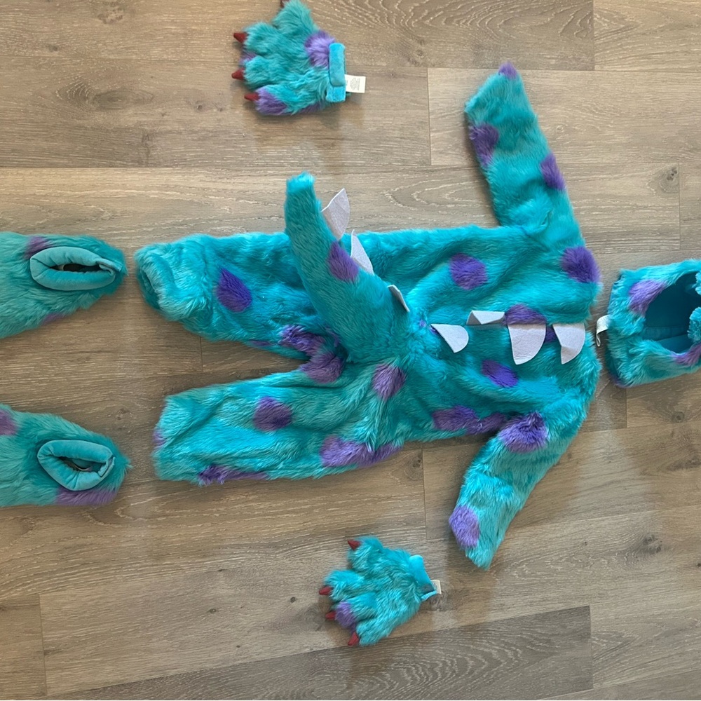 Pottery Barn Kids Monsters Inc Sully Costume - Teal and Purple - Picture 4 of 5